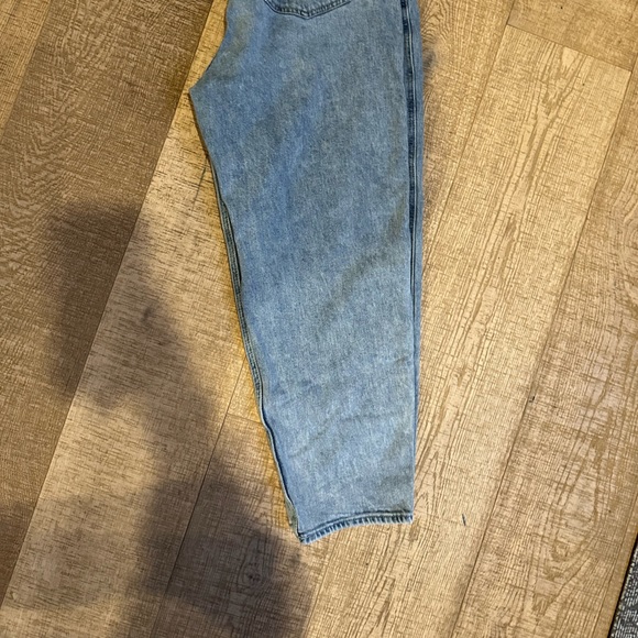 HOLLISTER Ultra high rise mom jeans size 11 R - Picture 6 of 6